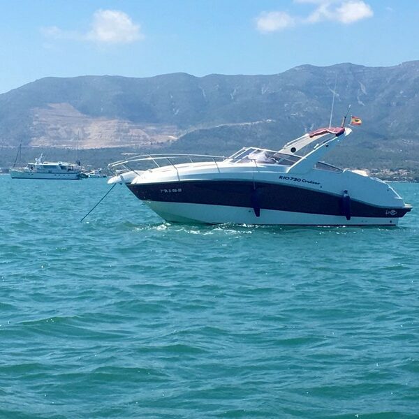 rio 750 cruiser alcossebre ducha exterior